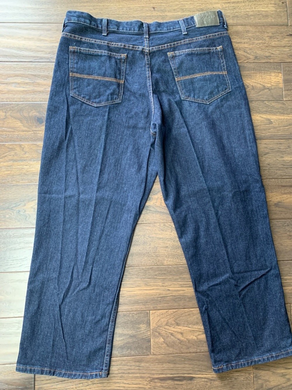 IZOD Men's Navy Straight-Leg Jeans. Pre-owned by Great condition. Size: 40x29. - Picture 10 of 10
